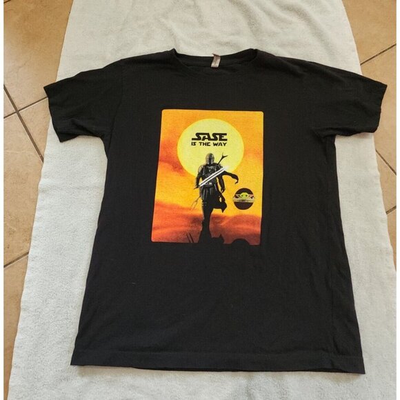 Mandalorian T-Shirt Boba Fett Baby Yoda Star Wars Child's Medium - Picture 1 of 3